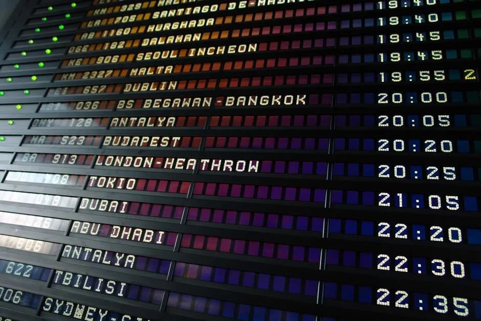 airport departures board