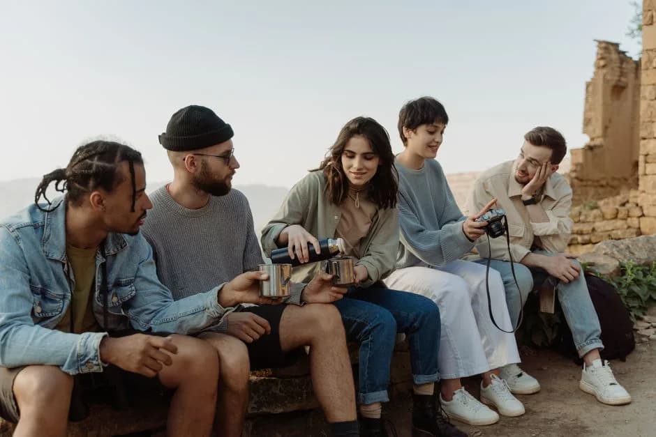 friends group travel